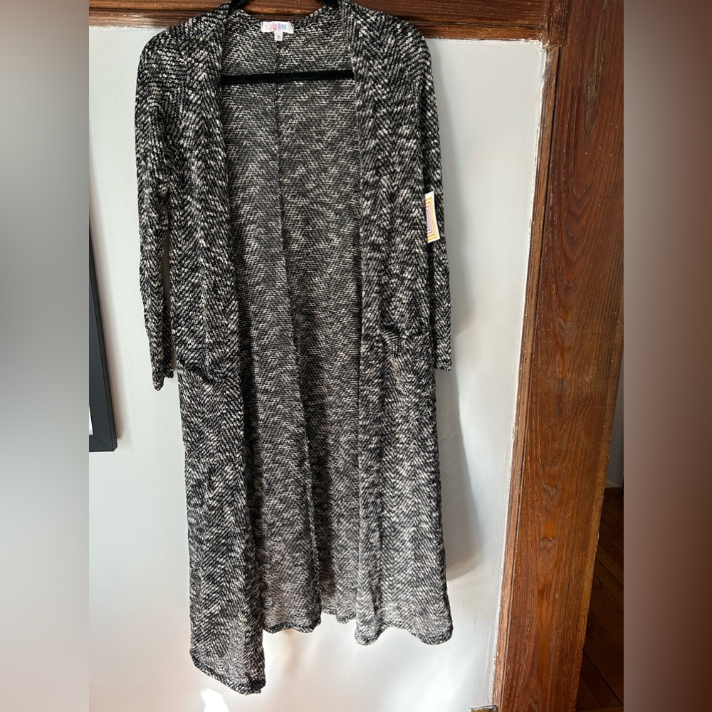 LulaRoe Sarah Duster. Small. Black and white. Brand new with tags.